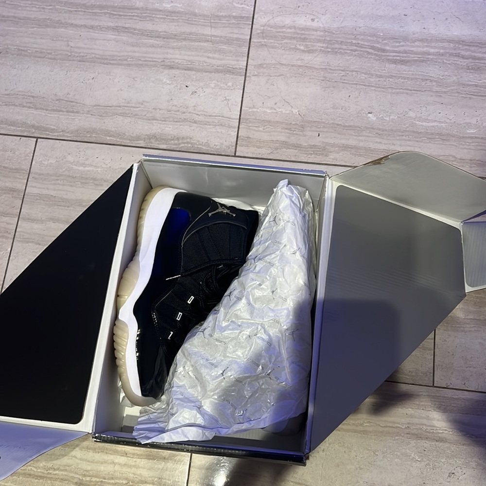 Air Jordan 11 retro - Picture 9 of 9